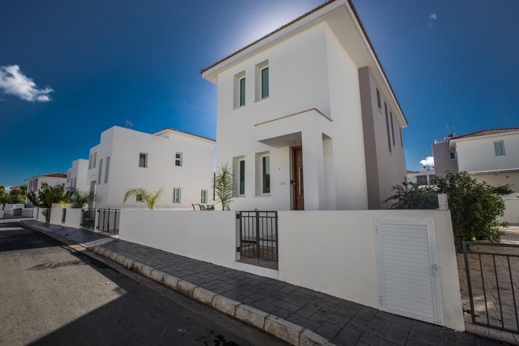פאראלימני Avra Villas חדר תמונה