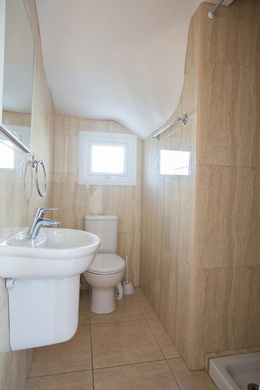 פאראלימני Avra Villas חדר תמונה