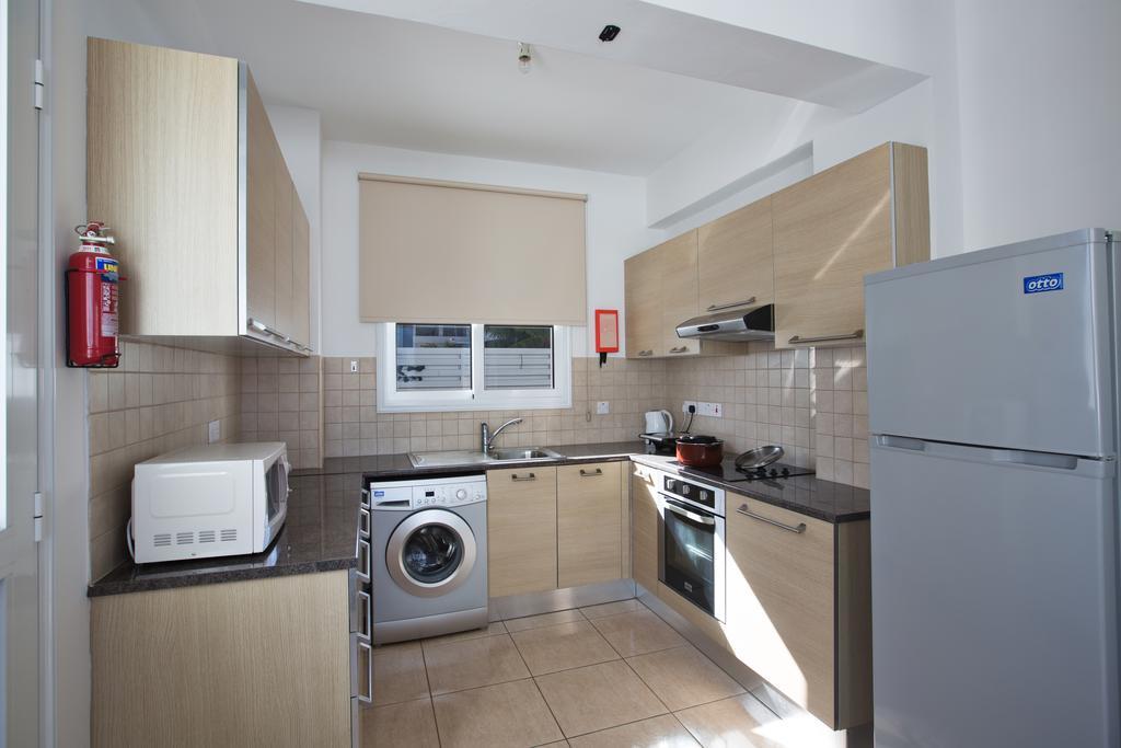 פאראלימני Avra Villas חדר תמונה
