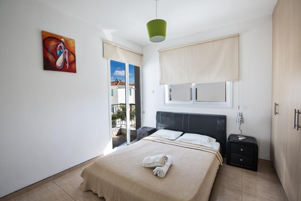 פאראלימני Avra Villas חדר תמונה