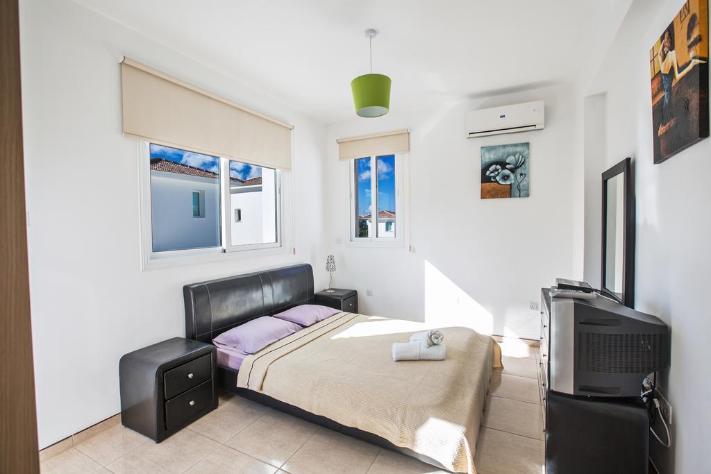 פאראלימני Avra Villas חדר תמונה
