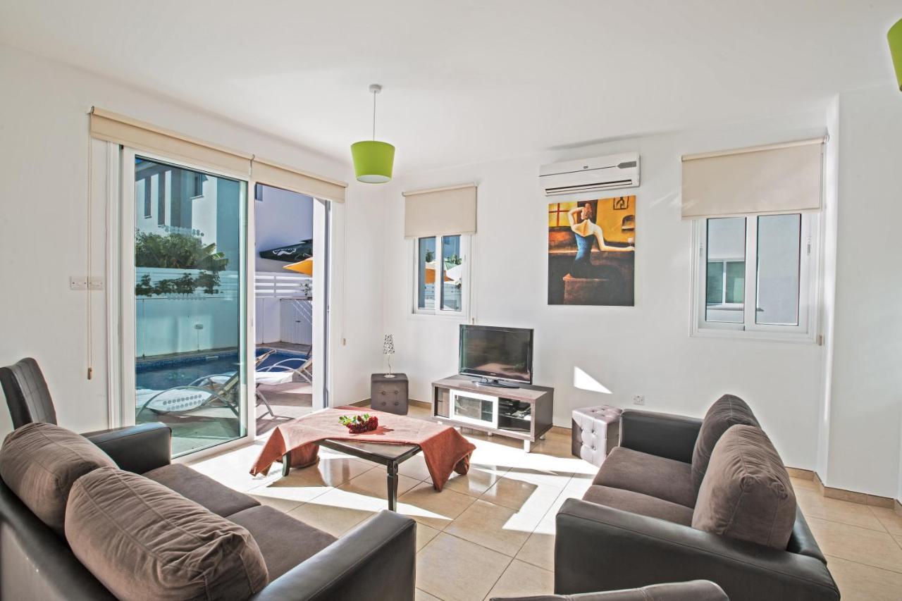 פאראלימני Avra Villas מראה חיצוני תמונה