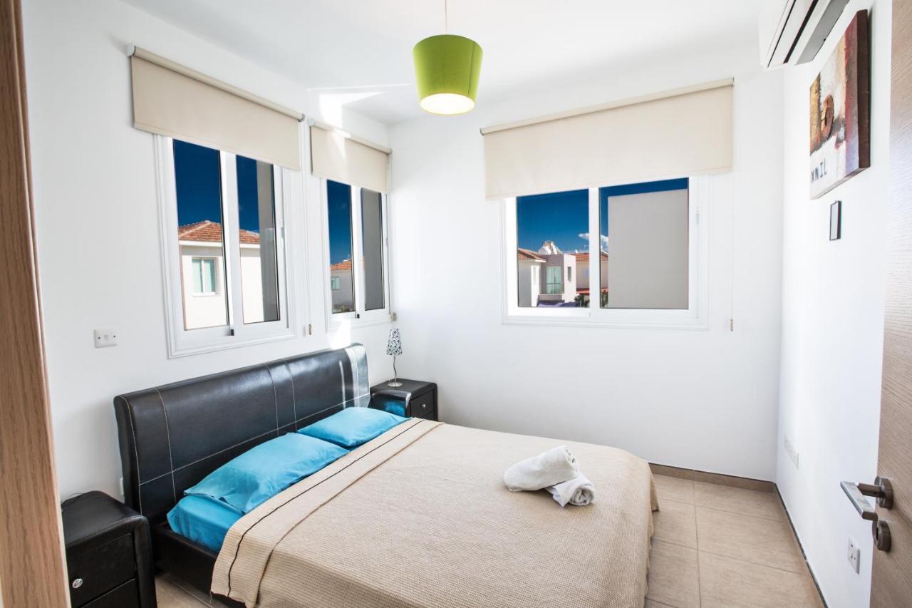 פאראלימני Avra Villas מראה חיצוני תמונה